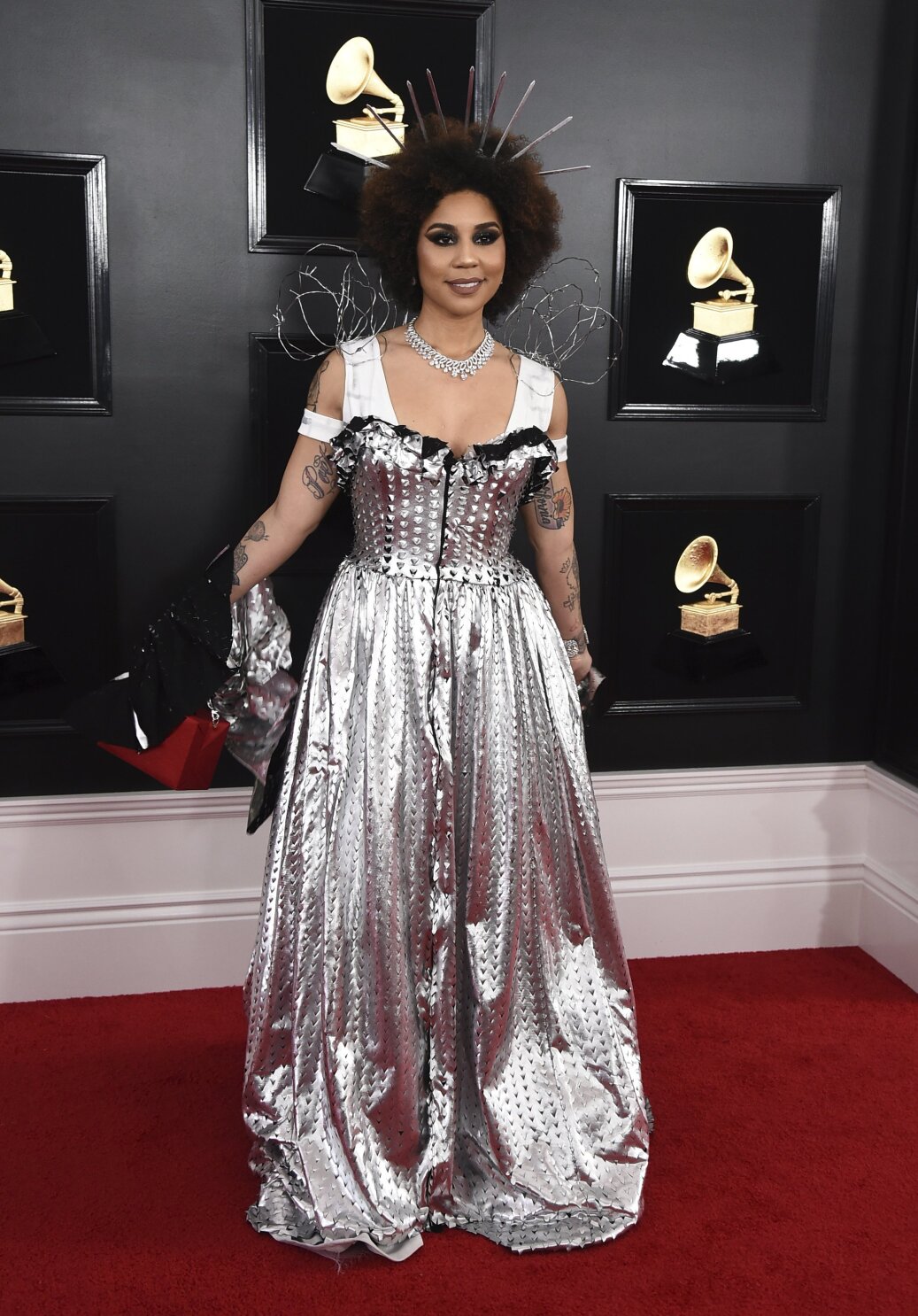 Grammys trump outfit clearance